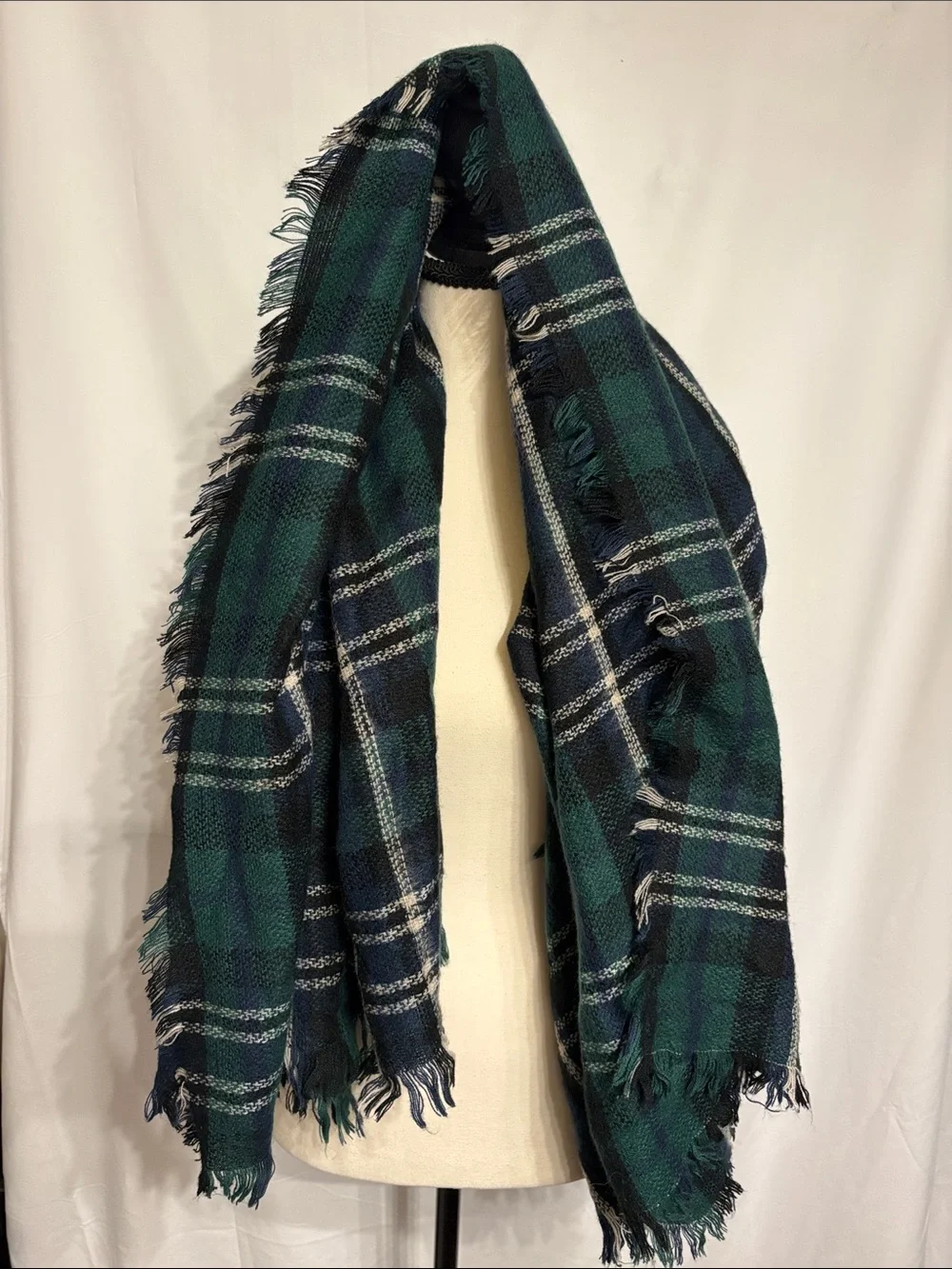 Cozy Oversized Square Plaid Blanket Scarf - Green & Navy